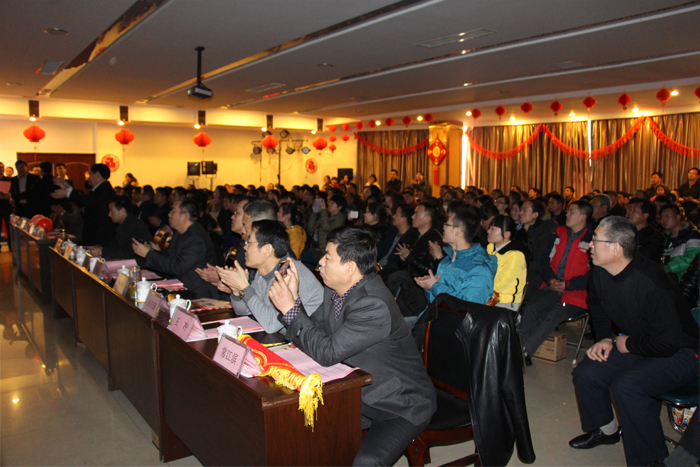 喜迎羊年共歡樂,實現跨越沃爾華 喜迎羊年共歡樂,實現跨越沃爾華