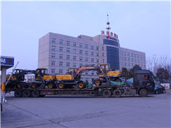 新春開門紅！沃爾華集團一批挖掘機順利發車