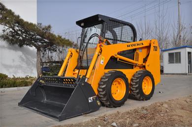 滑移裝載機(jī)GN700