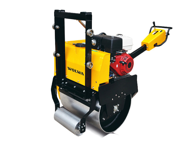 GNYL24高配置手扶式單鋼輪壓路機產品實物圖