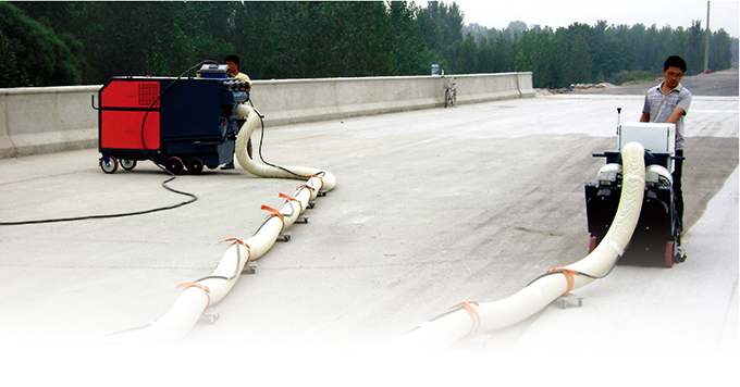 沃爾華路面拋丸機(jī)施工現(xiàn)場