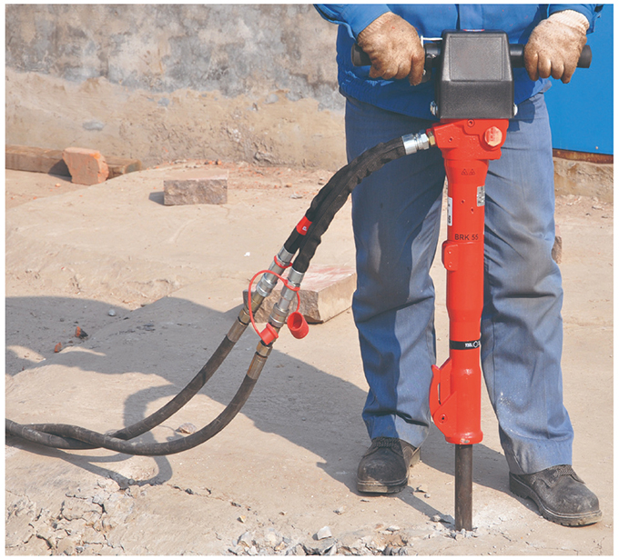 沃爾華液壓破碎鎬工作細節展示