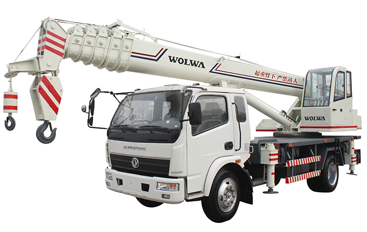 沃爾華GNQY-C12型12噸汽車吊實物圖